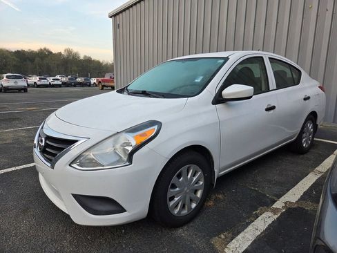 Used 2016 Nissan Versa S image 6