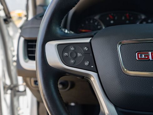 Used 2022 GMC Terrain SLT w/ Infotainment Package II AWD/4WD image 13