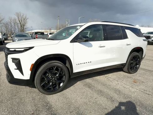 Used 2024 Chevrolet Traverse RS AWD/4WD image 4