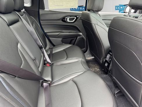 New 2025 Jeep Compass Limited w/ Sun & Sound Group image 14