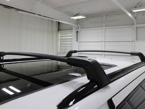 Used 2021 Chevrolet Tahoe Z71 image 22