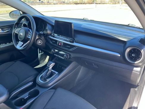 Used 2019 Kia Forte LXS image 22