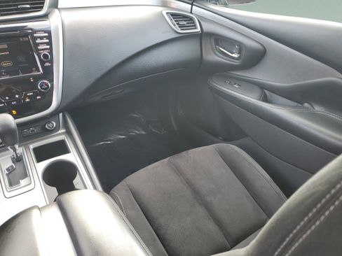 Used 2020 Nissan Murano S w/ Technology Package image 15