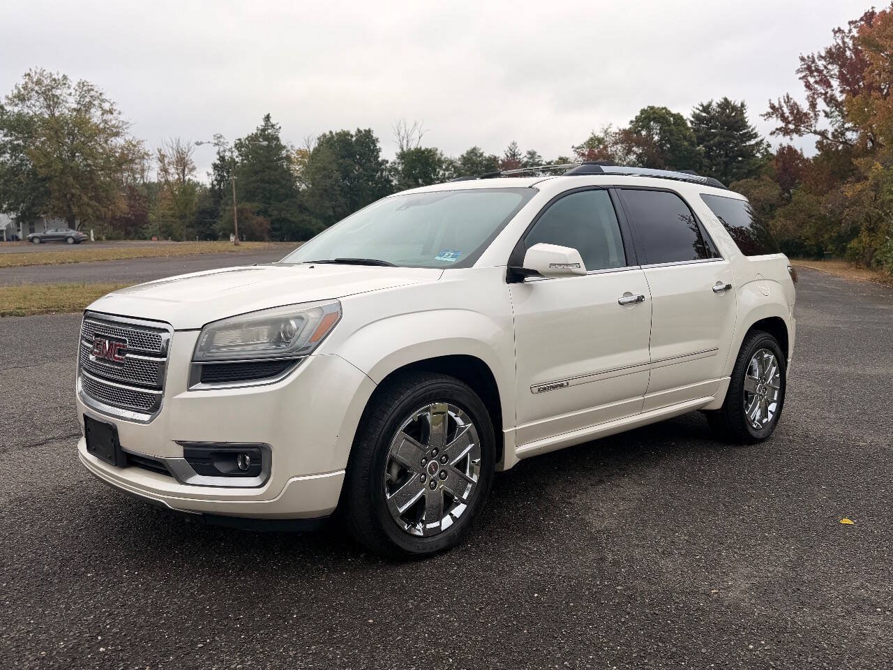 Used 2015 GMC Acadia Denali AWD/4WD image 1