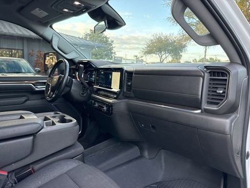 Used 2024 Chevrolet Silverado 2500 LT image 10