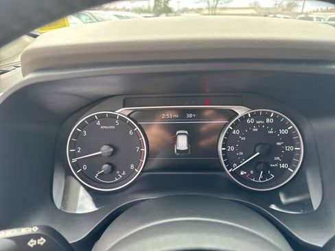 Used 2023 Nissan Rogue SV w/ SV Premium B Package image 13