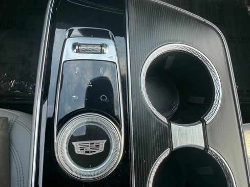 Used 2024 Cadillac Lyriq Sport AWD/4WD image 42