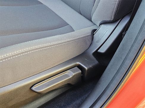 Used 2025 Subaru Crosstrek 2.0i Premium w/ Convenience Package #2 image 23