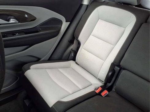 Used 2022 GMC Terrain SLE w/ Driver Convenience Package image 16