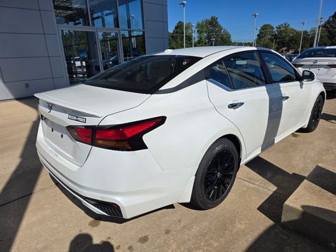 New 2025 Nissan Altima 2.5 SV w/ SV Special Edition Package image 3