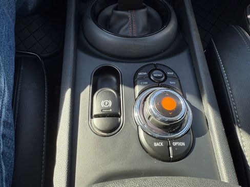 Used 2021 MINI Cooper Clubman S image 18