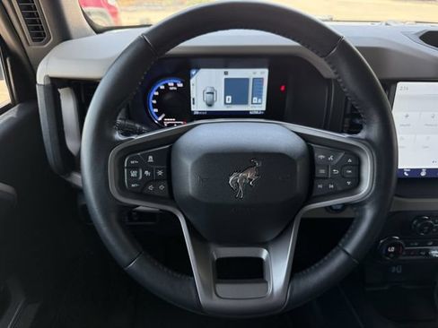 Used 2023 Ford Bronco Wildtrak AWD/4WD image 15