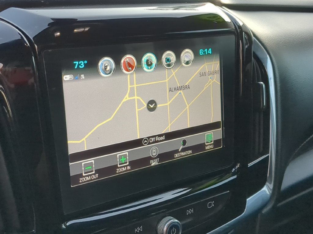 Used 2018 Chevrolet Traverse Premier w/ Driver Confidence II Package FWD image 23