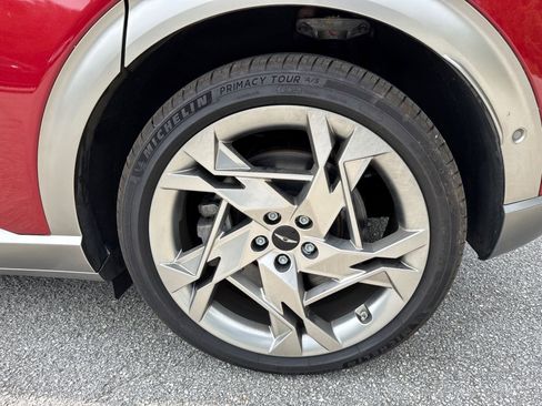 Used 2023 Genesis GV60 Performance image 19