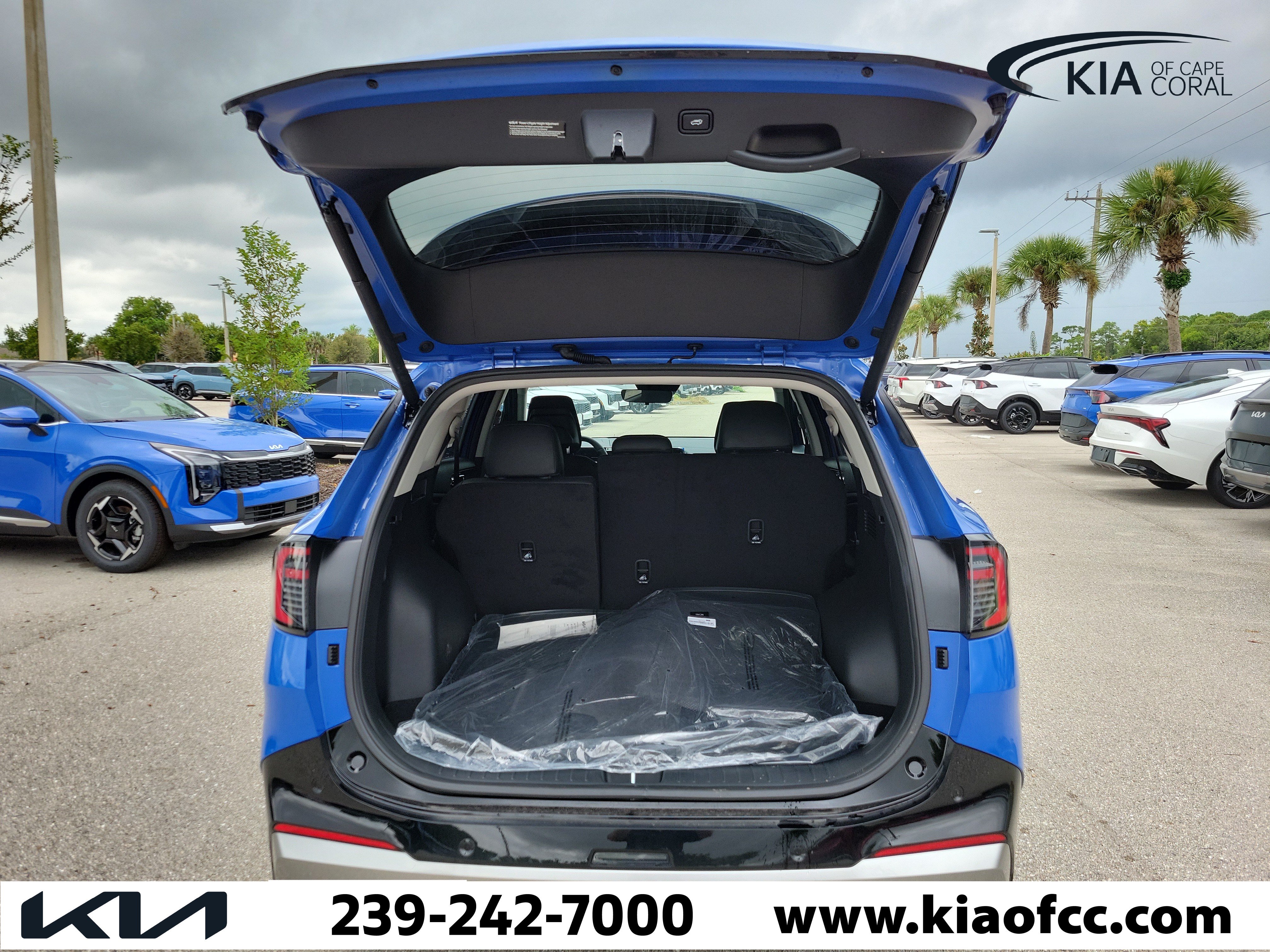 New 2026 Kia Sportage SX FWD image 12