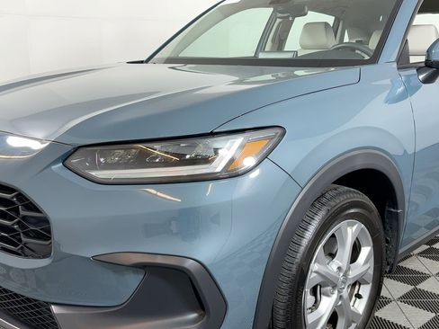 Used 2025 Honda HR-V LX image 9