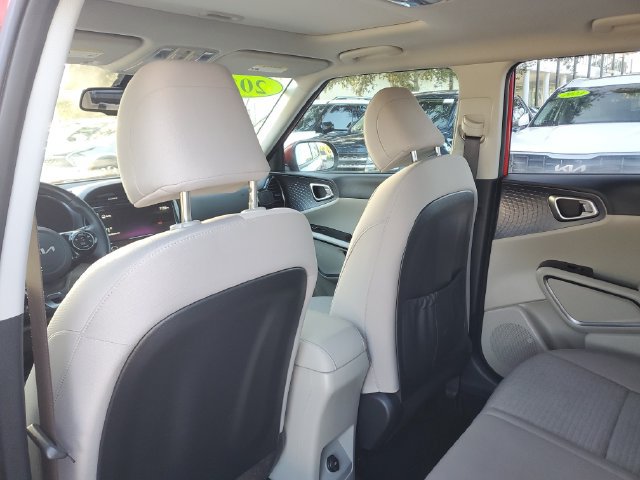 Certified 2022 Kia Soul EX FWD image 10