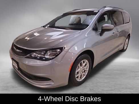 Used 2021 Chrysler Voyager Lxi image 4