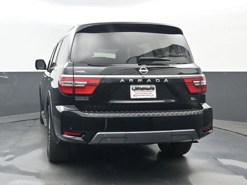 Used 2024 Nissan Armada SL w/ Captain's Chairs Package AWD/4WD image 4