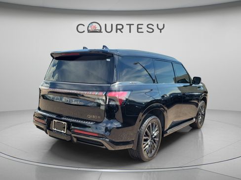 Certified 2026 INFINITI QX80 Autograph w/ Autograph Exterior Package AWD/4WD image 4