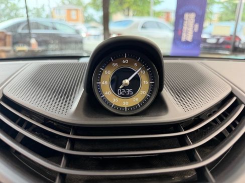 Used 2020 Porsche Taycan Turbo w/ Premium Package AWD/4WD image 35