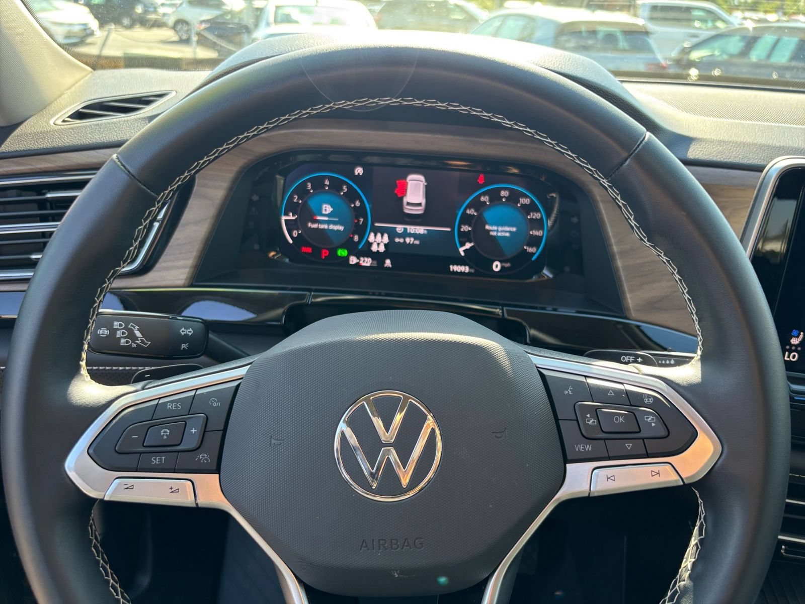 Used 2026 Volkswagen Atlas SE FWD image 30