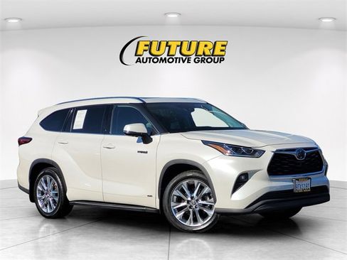 Used 2021 Toyota Highlander Limited image 1
