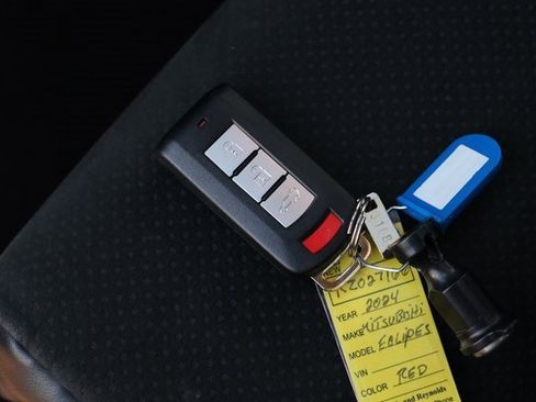 Used 2024 Mitsubishi Eclipse Cross SE image 31