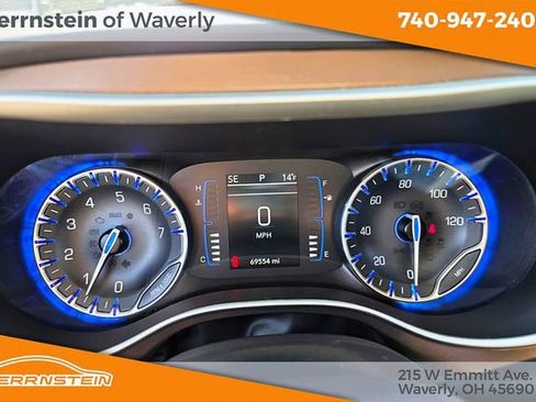 Used 2022 Chrysler Voyager LX FWD image 18