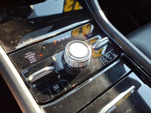 Certified 2023 Jeep Grand Cherokee Overland w/ Advanced Protech Group III AWD/4WD image 18