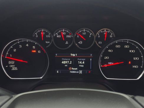 Used 2021 Chevrolet Suburban RST w/ Luxury Package AWD/4WD image 43