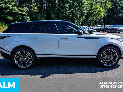 Used 2025 Land Rover Range Rover Velar Dynamic SE image 9