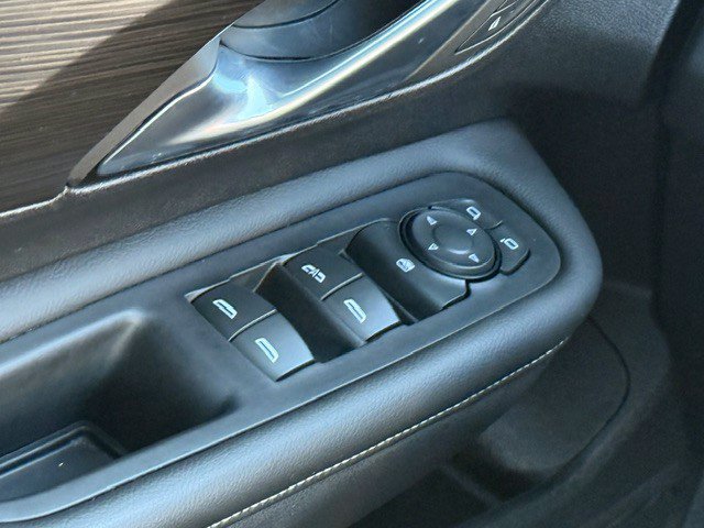 Used 2024 GMC Terrain SLE FWD image 36
