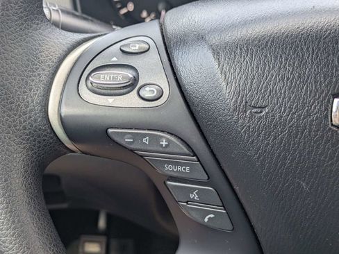 Used 2018 Nissan Pathfinder S AWD/4WD image 26