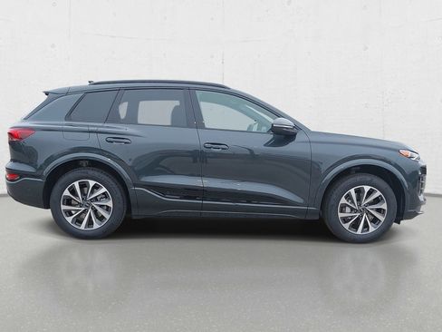 New 2027 Audi Q6 e-tron Premium AWD/4WD image 4