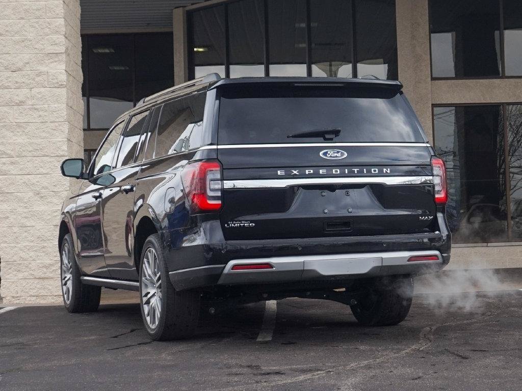 Used 2024 Ford Expedition Max Limited AWD/4WD image 4