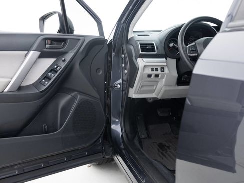 Used 2016 Subaru Forester 2.5i Premium w/ Popular Package #1 image 24