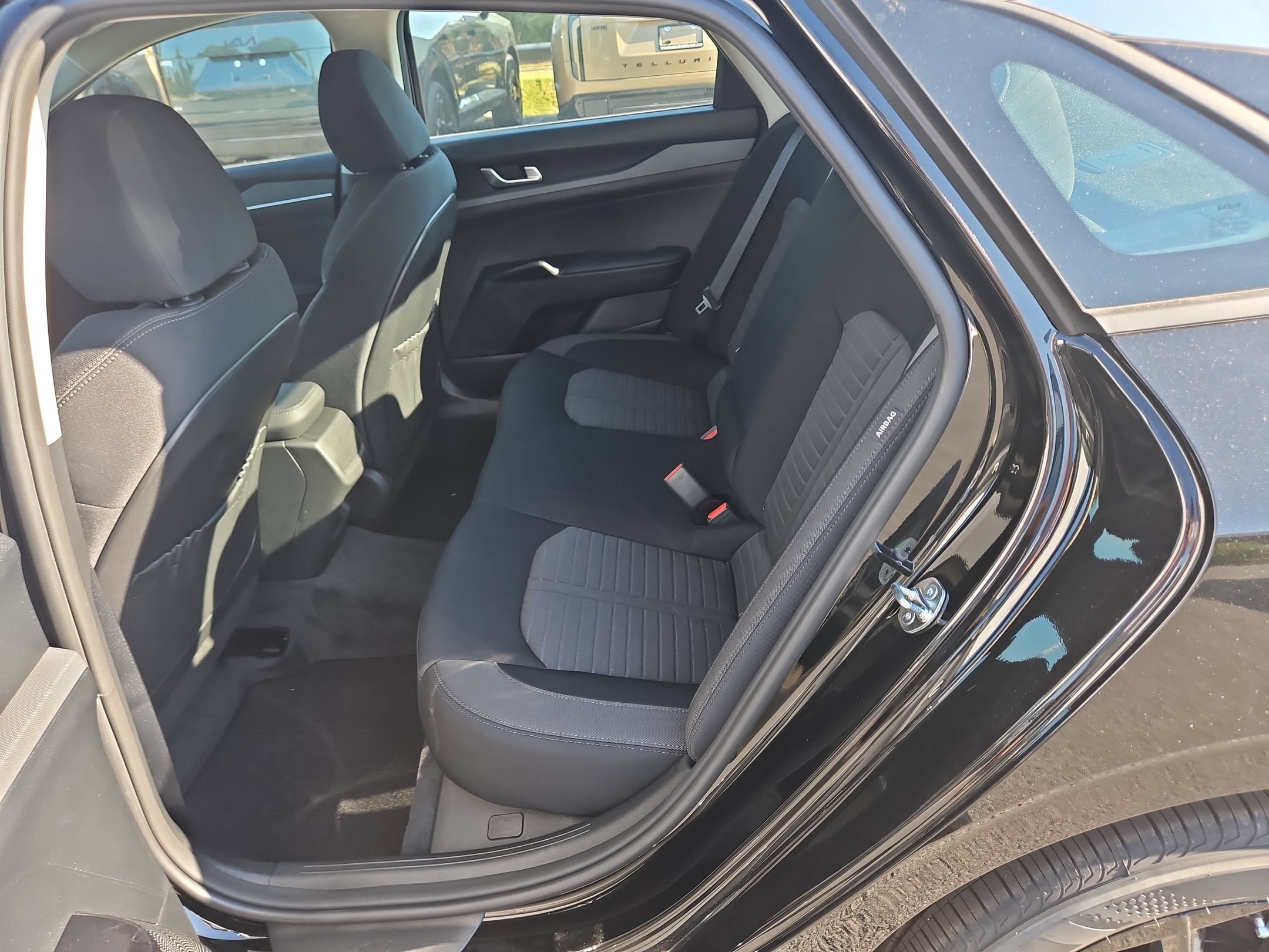 New 2026 Kia K5 LXS FWD image 30