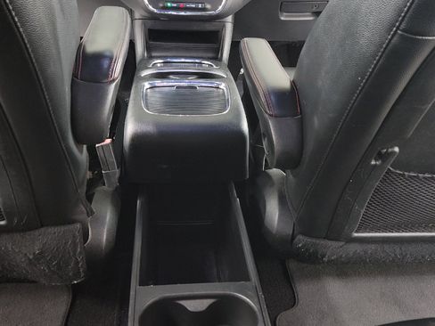 Used 2018 Dodge Grand Caravan GT image 19