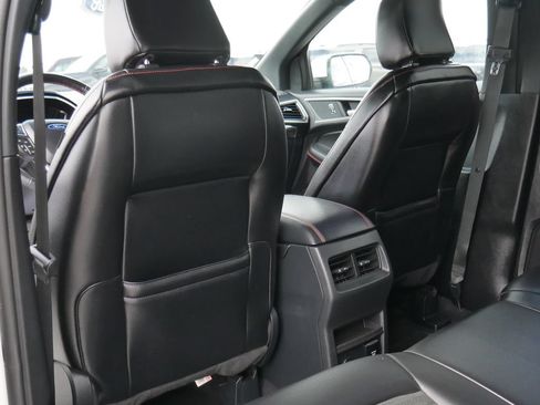 Used 2021 Ford Edge ST-Line w/ Class II Trailer Tow Package AWD/4WD image 23