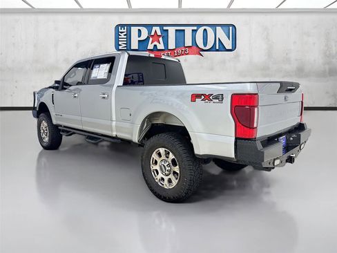 Certified 2022 Ford F250 Lariat w/ Lariat Ultimate Package image 5