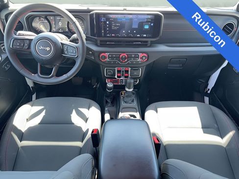 Used 2024 Jeep Gladiator Rubicon w/ Technology Group AWD/4WD image 24