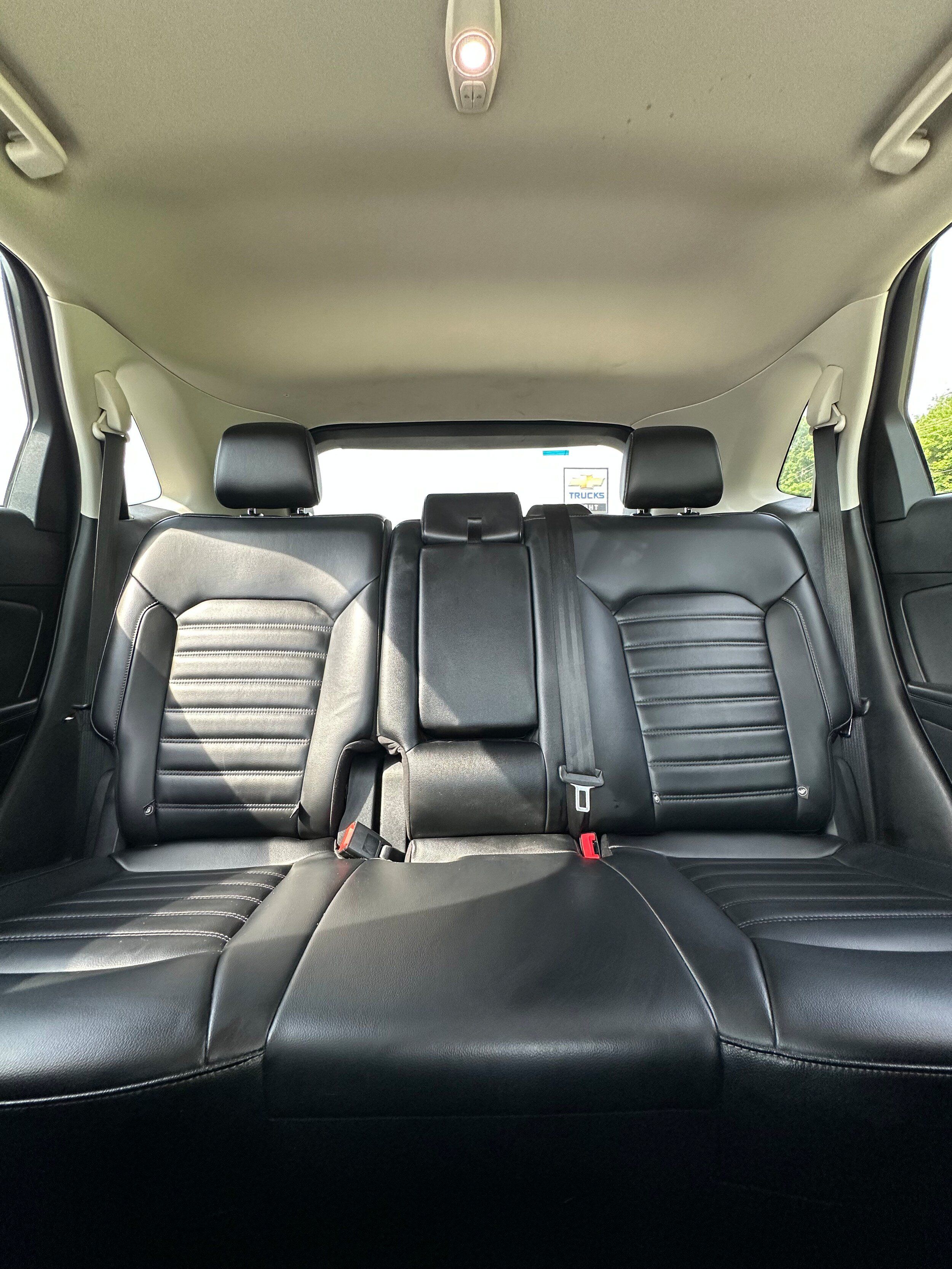 Used 2024 Ford Edge SEL AWD/4WD image 12
