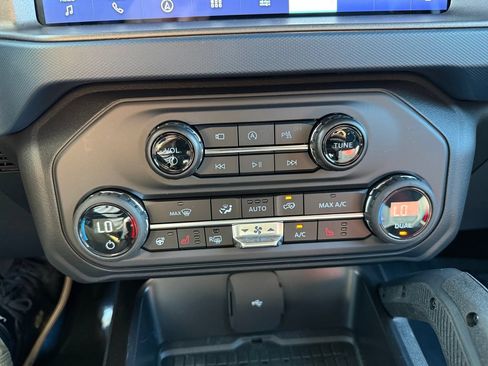 Used 2024 Ford Bronco Raptor AWD/4WD image 28