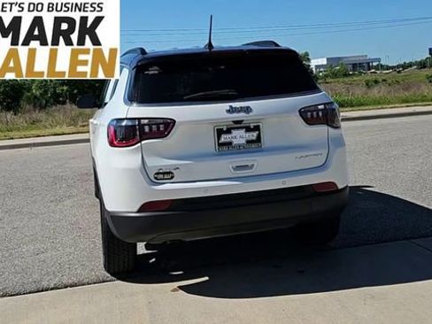 Used 2025 Jeep Compass Limited AWD/4WD image 7