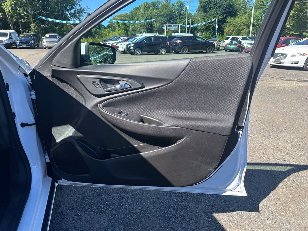 Used 2023 Chevrolet Malibu LT FWD image 24