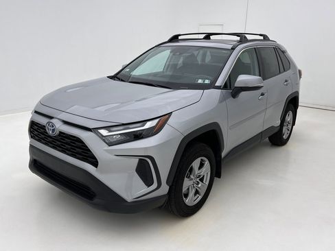 Used 2024 Toyota RAV4 XLE image 8