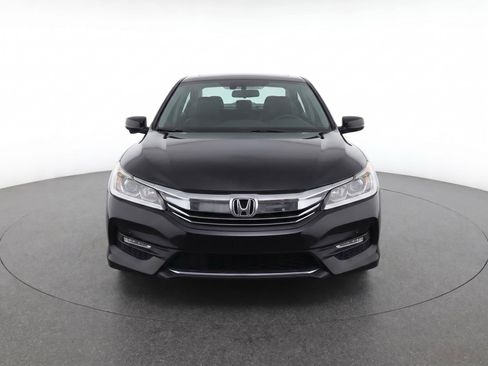 Used 2017 Honda Accord Sport image 8