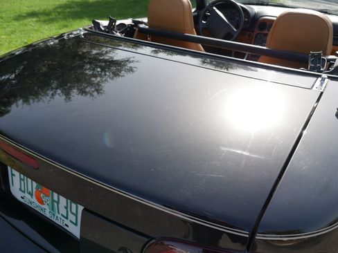 Used 1997 MAZDA MX-5 Miata RWD image 39