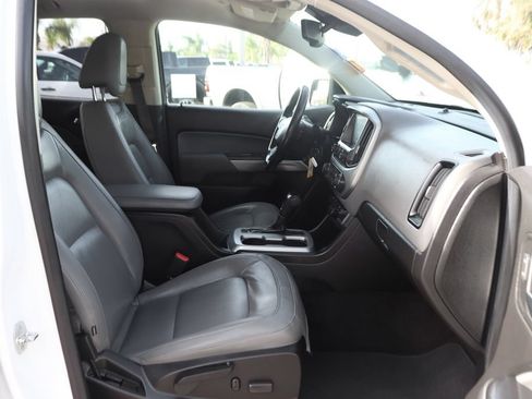 Used 2017 Chevrolet Colorado LT w/ Luxury Package, Chrome RWD image 41
